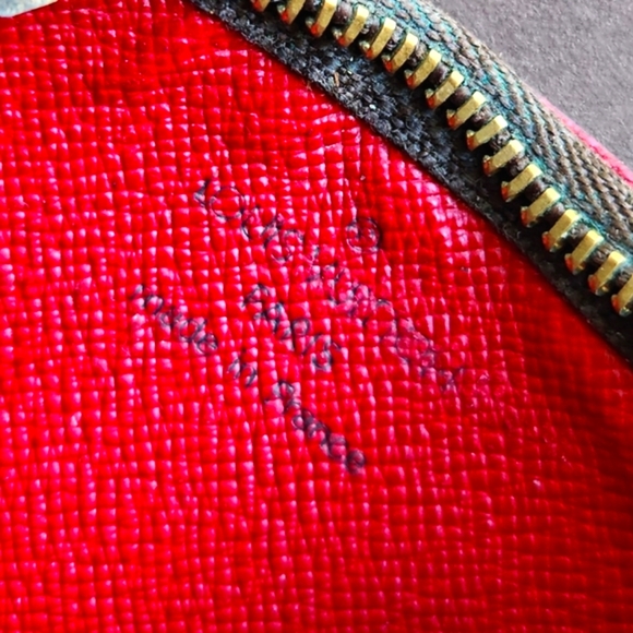 Y2K LOUIS Vuitton Zip Up Cherries Cherise Key Ring Credit Cards Cash Cles Purse - Picture 7 of 12